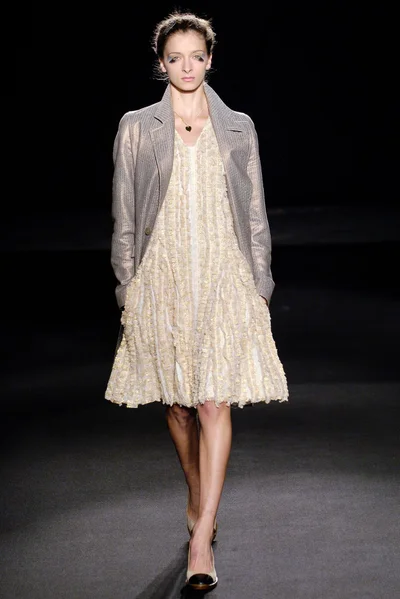 Look 17